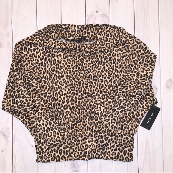 Tops - ♡ New Leopard Print Off the  Shoulder Top ♡